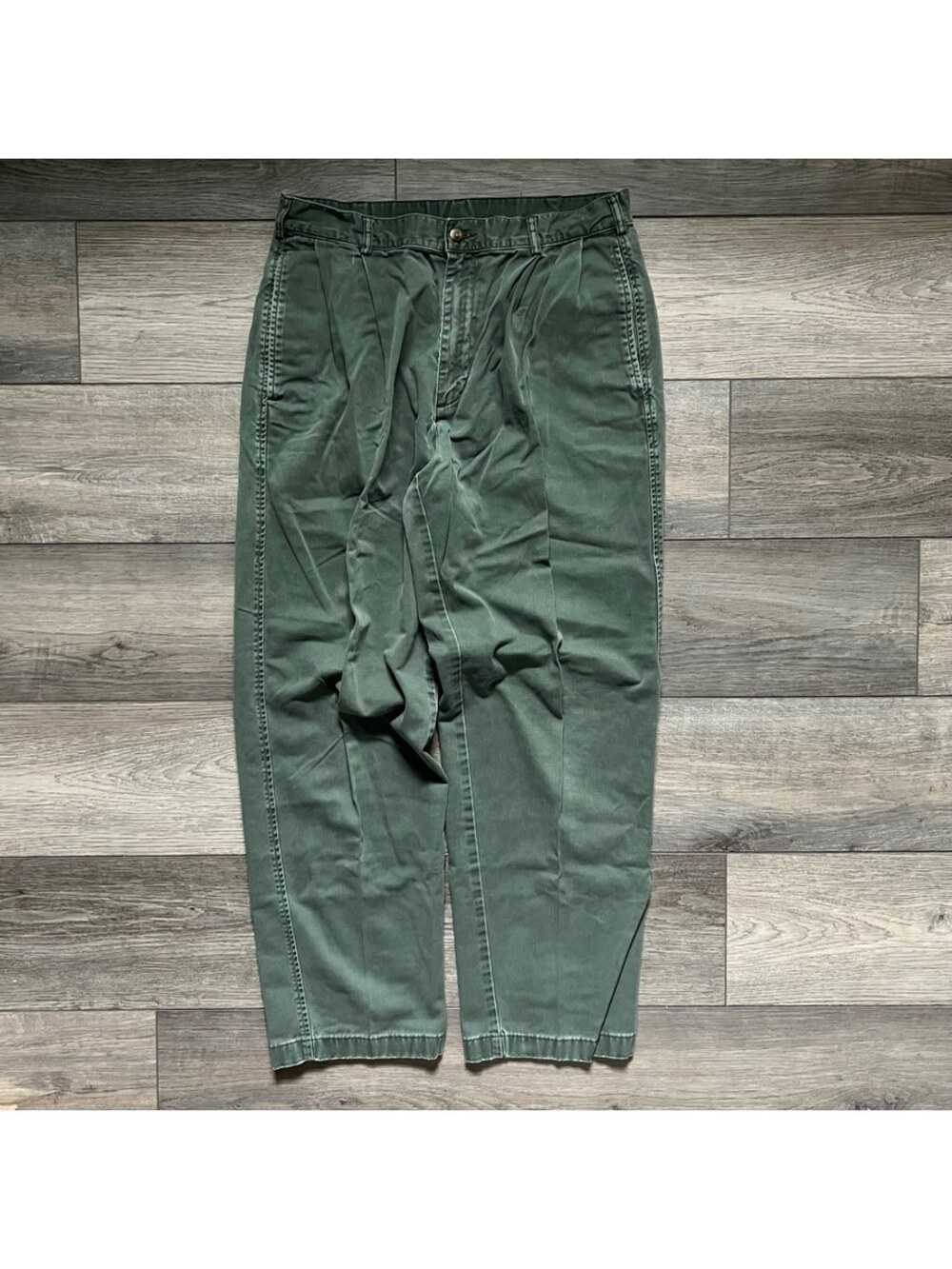 Vintage Lands' End Men's 33x30  Chino Pleated Green Cotton Pants USA